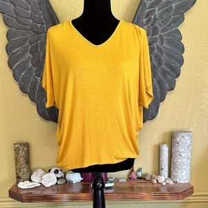 Kim & Cami V-Neck Relaxed Top